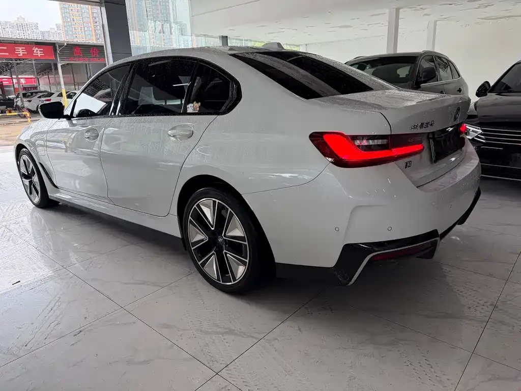 BMW i3 — фото 2