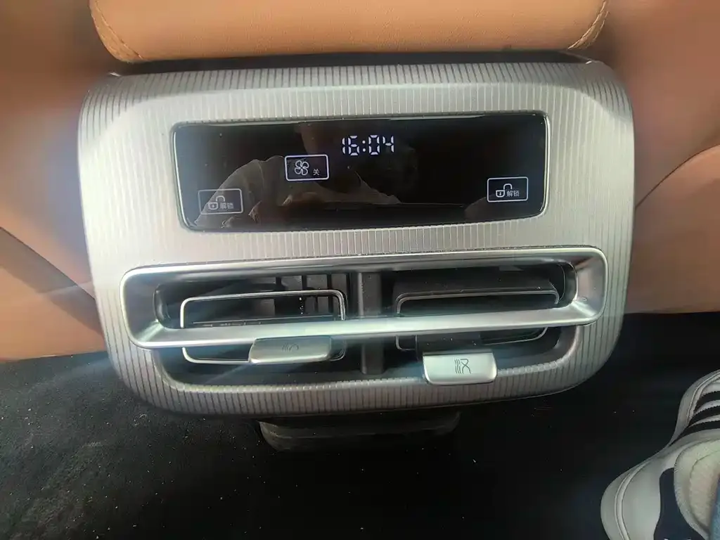 BYD Han L 2025 из CN, фото 4