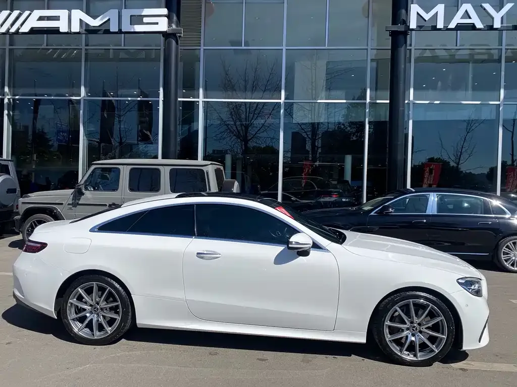 Mercedes-Benz E-Class (Import) — фото 5