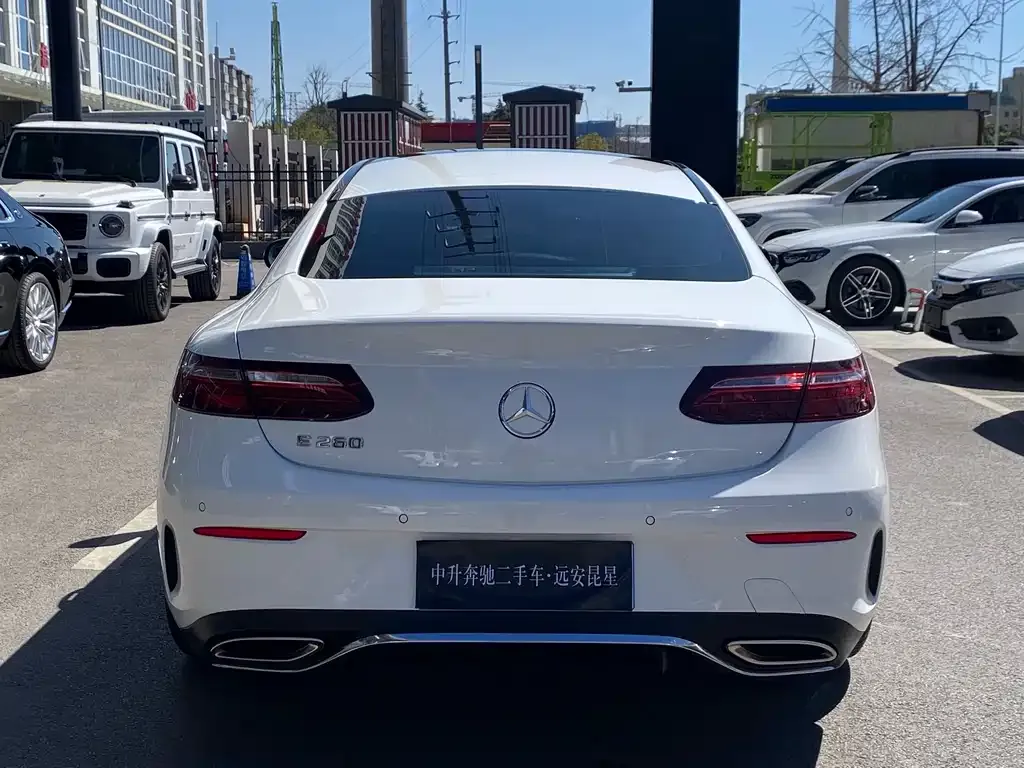 Mercedes-Benz E-Class (Import) — фото 3