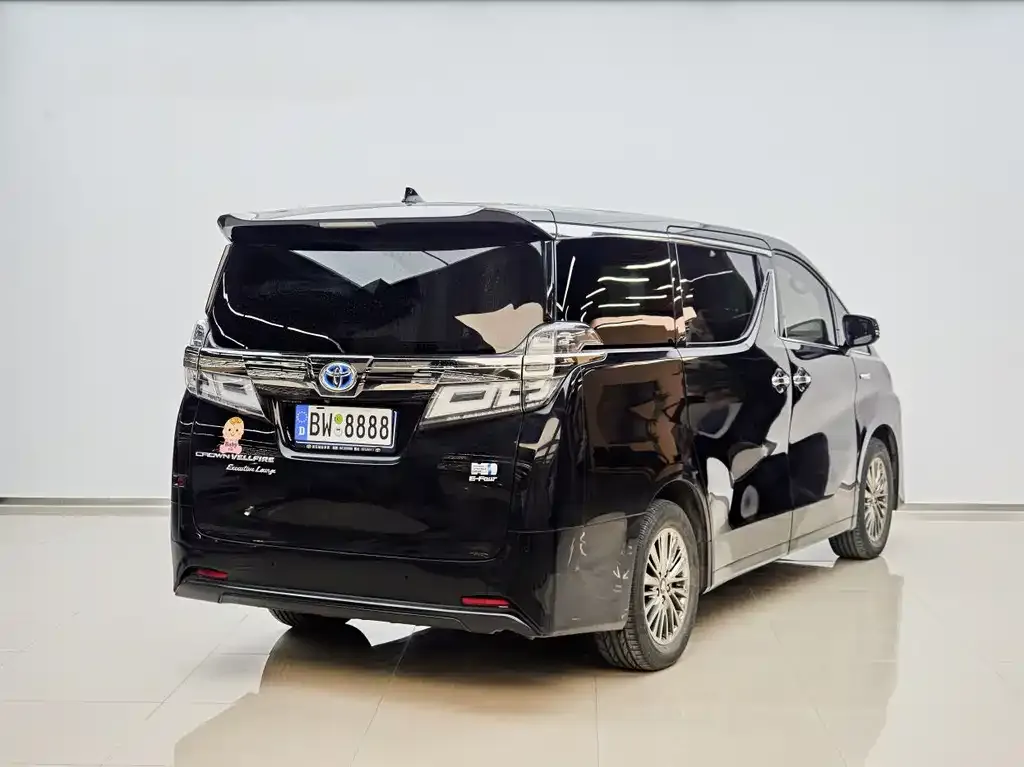 Toyota Alphard — фото 9