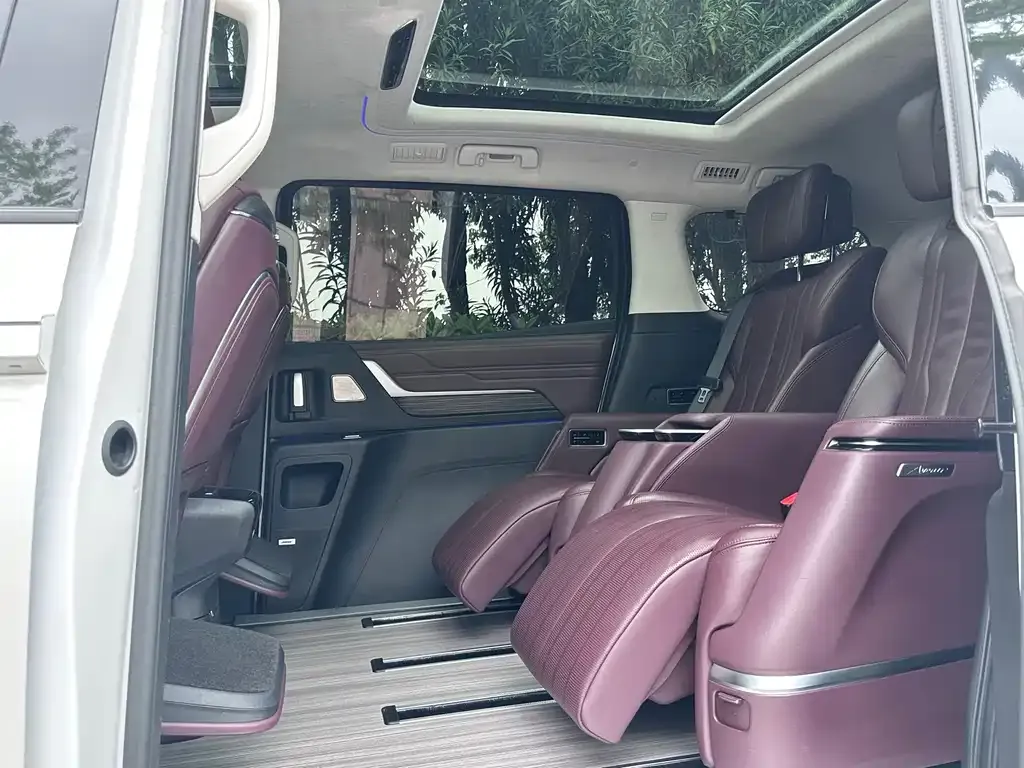 Buick Century 2023 из CN, фото 9