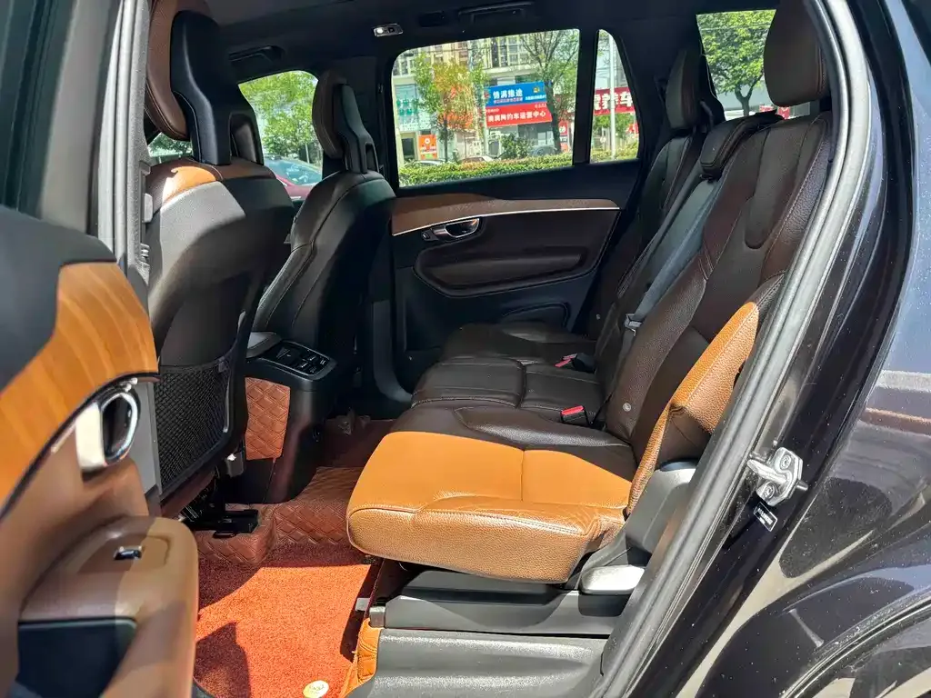 Volvo XC90 2021 из CN, фото 4