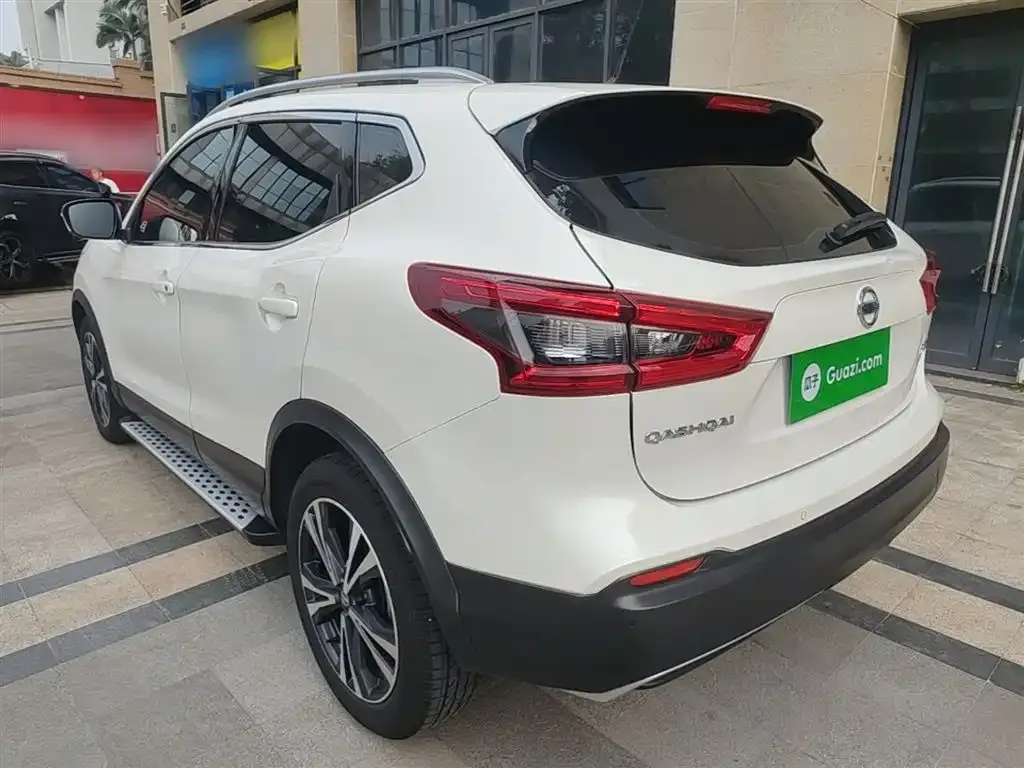Nissan Qashqai — фото 2