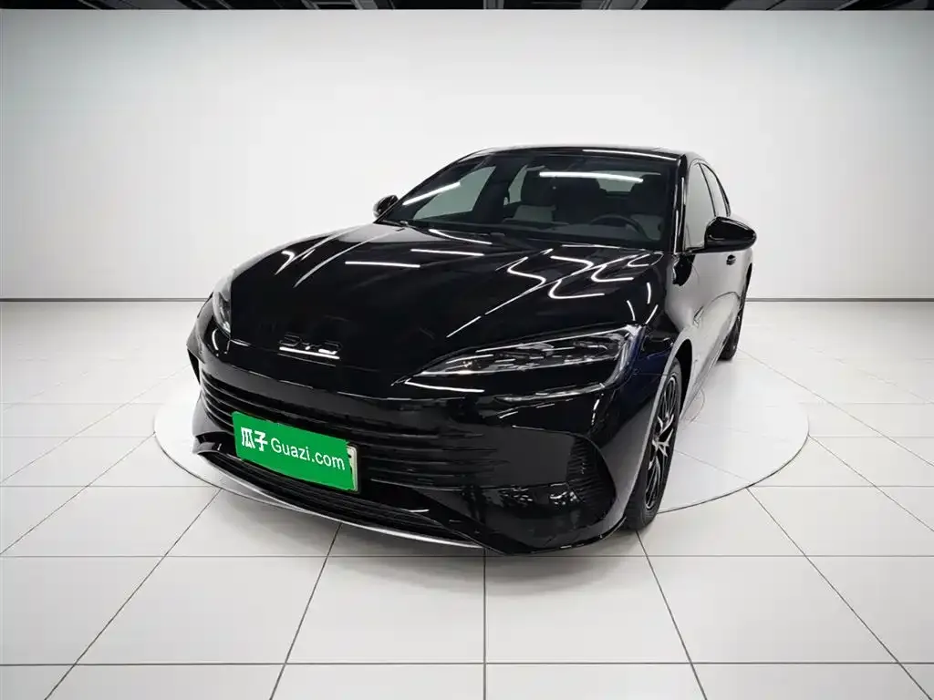 BYD Seal — фото 1