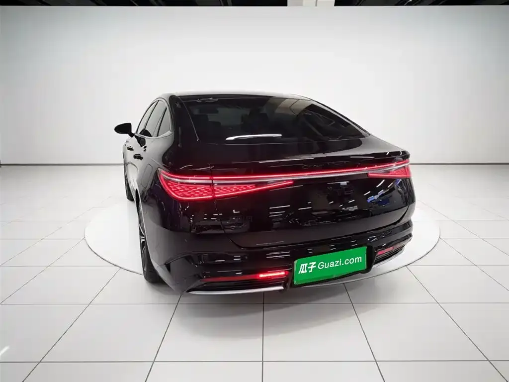 BYD Seal — фото 3