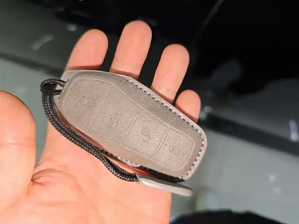 BYD Seal — фото 8