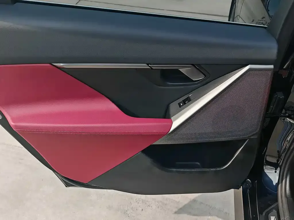BMW i5 2025 из CN, фото 2