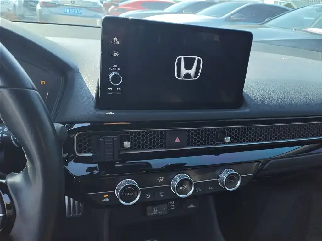 Honda Civic — фото 4