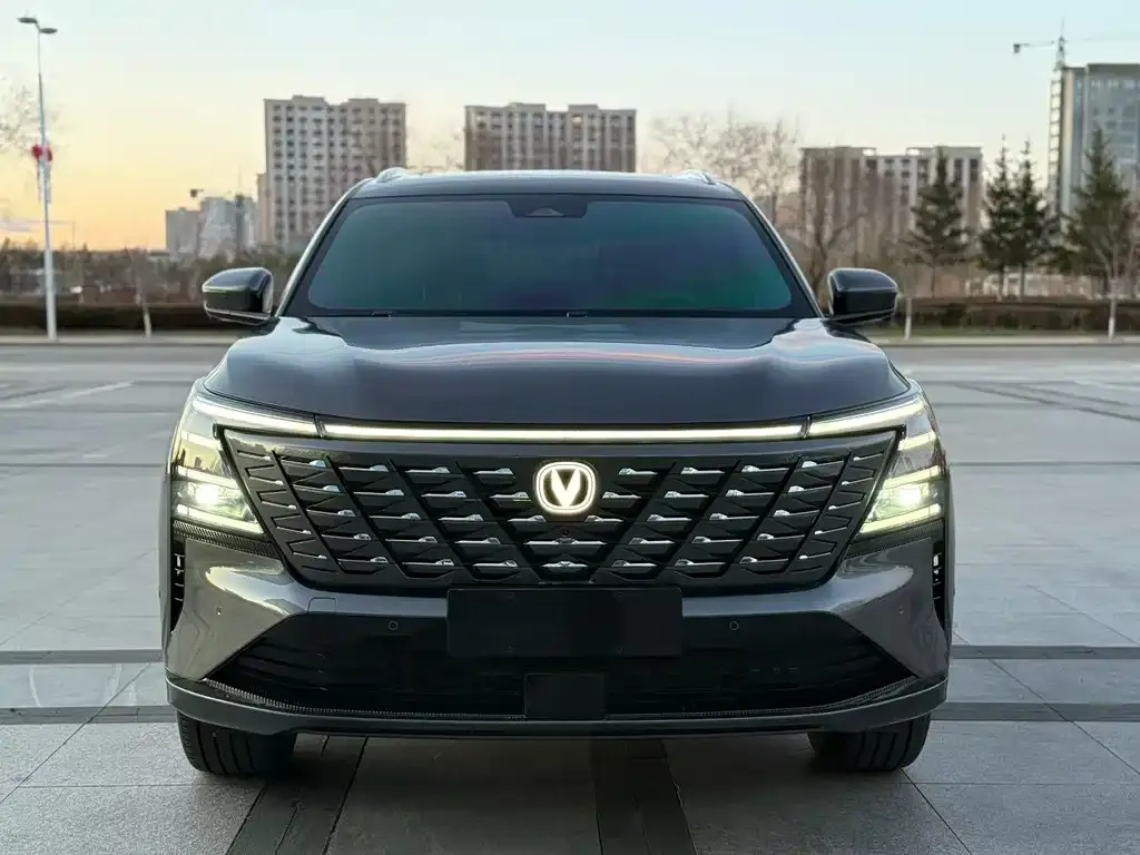 Changan CS75PLUS — фото 2