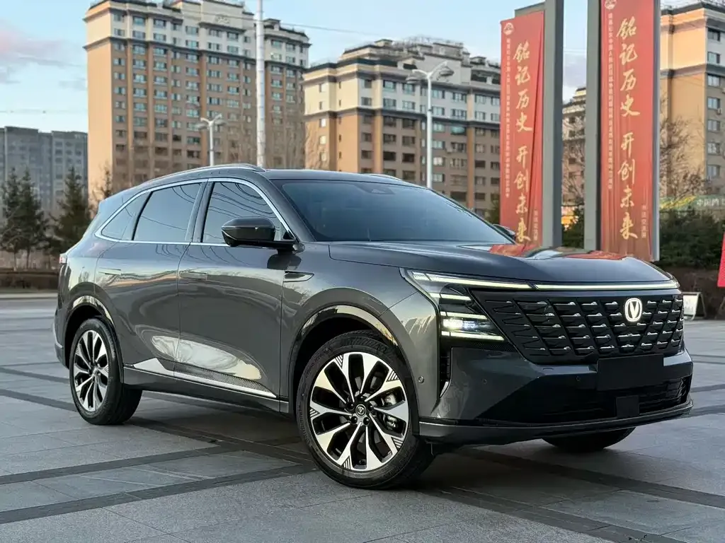 Changan CS75PLUS — фото 4