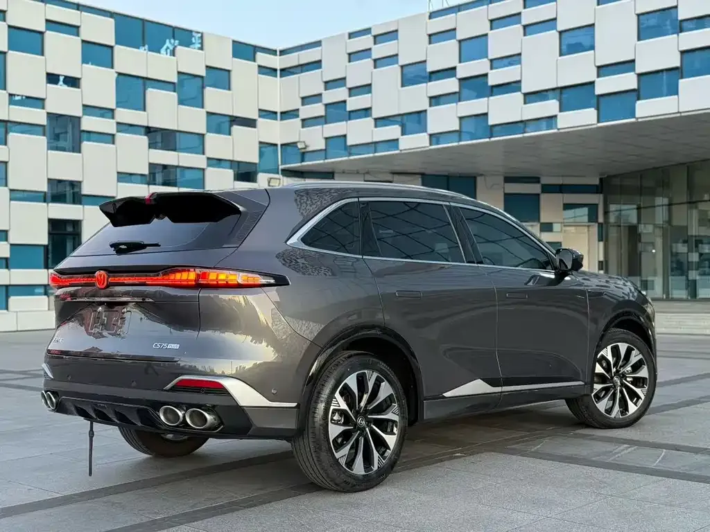 Changan CS75PLUS — фото 9
