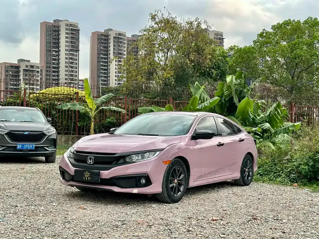 Honda Civic — фото 1
