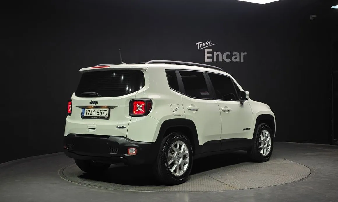 Jeep Renegade 2021 из KR, фото 3
