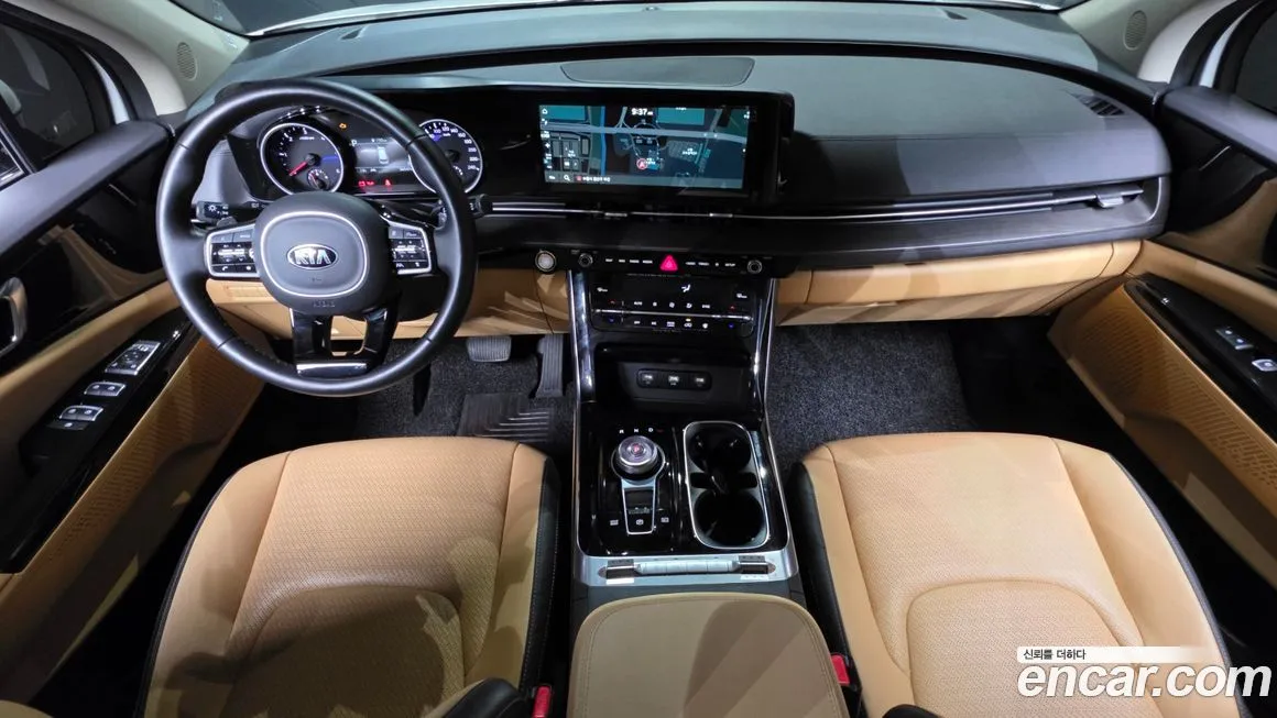Kia Carnival — фото 10