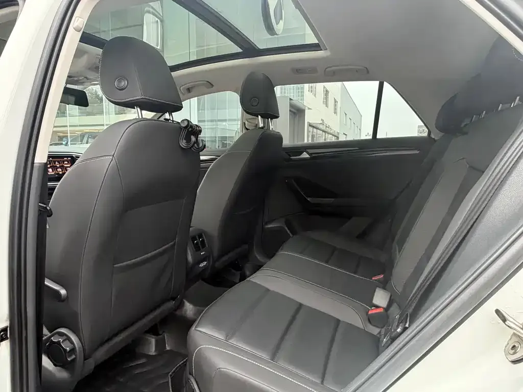 Volkswagen T-Roc 2021 из CN, фото 3