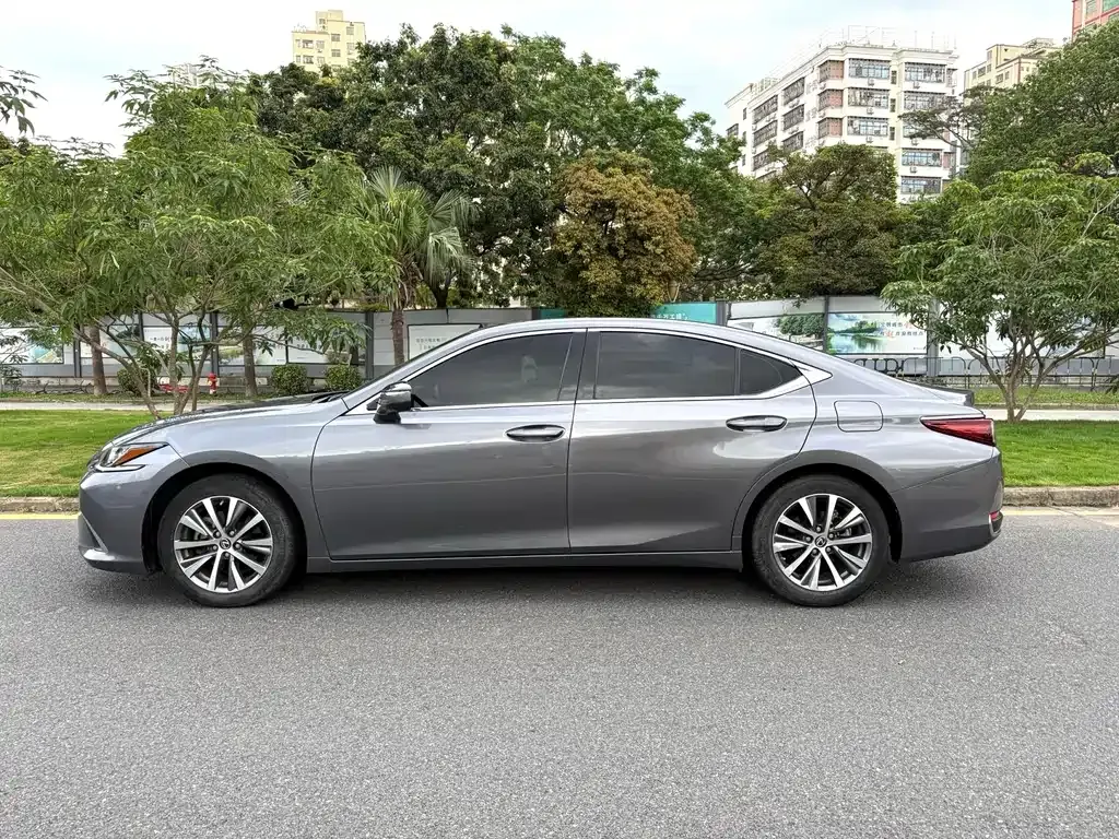 Lexus ES 2021 из CN, фото 10