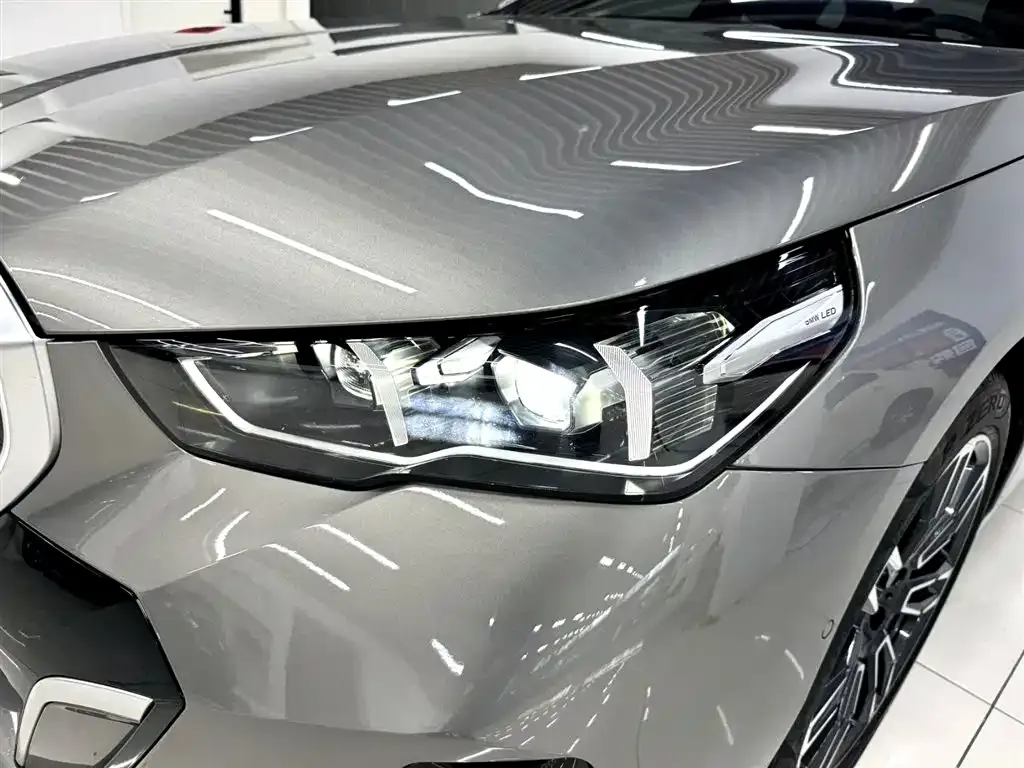 BMW 5 Series 2024 из CN, фото 10