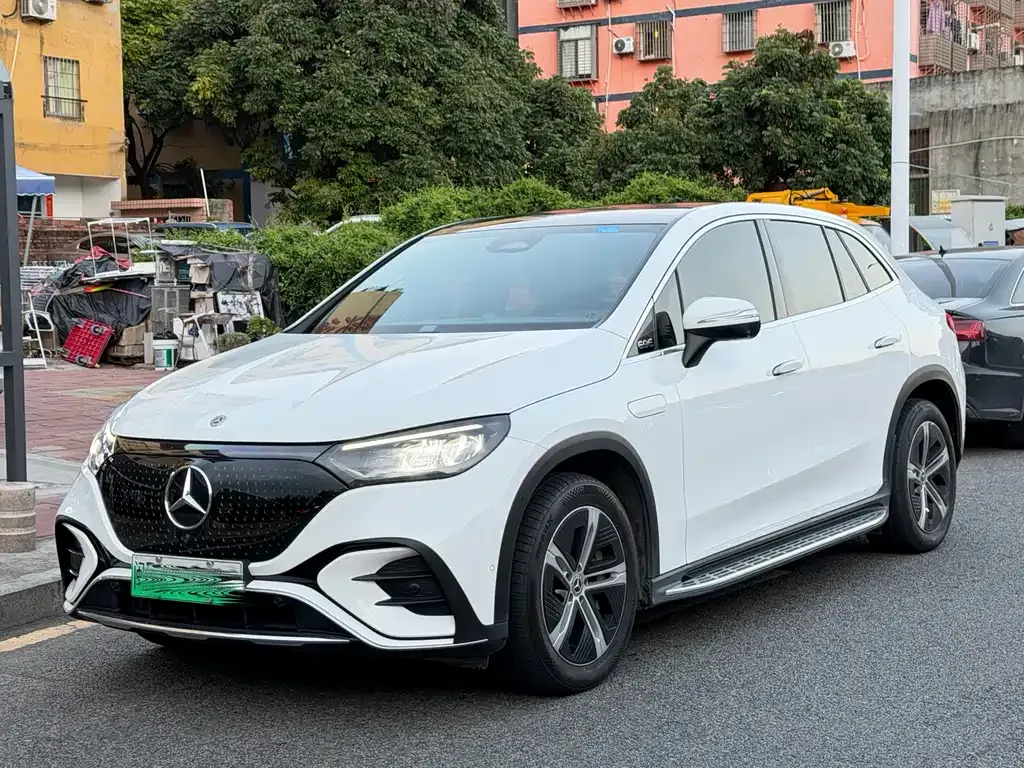 Mercedes-Benz EQE SUV