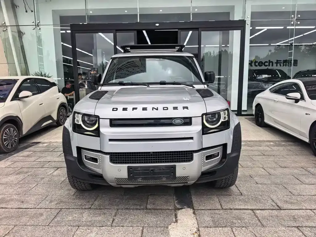 Land Rover Defender — фото 9
