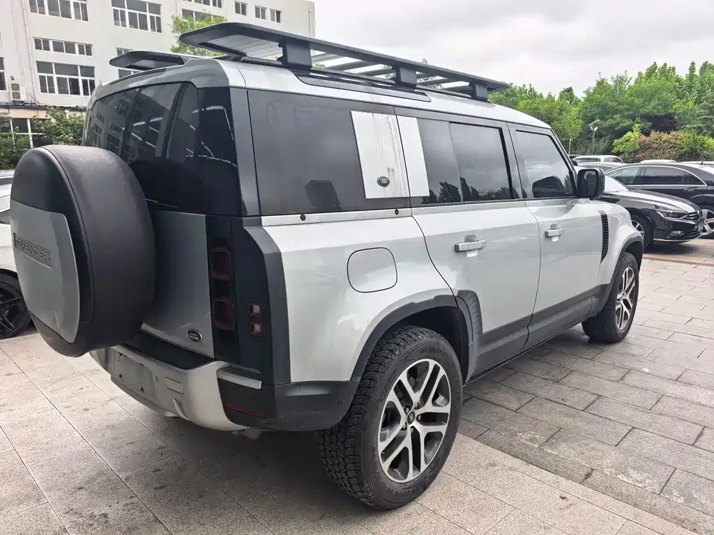 Land Rover Defender — фото 5