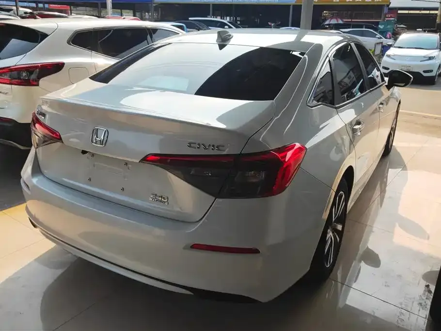 Honda Civic — фото 9
