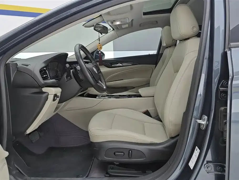 Buick Regal — фото 10