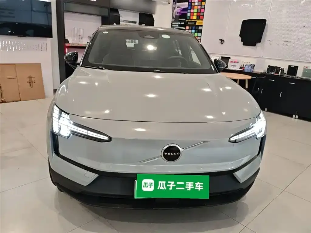 Volvo EX30 2025 из CN, фото 8