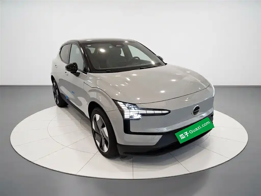 Volvo EX30 2025 из CN, фото 5