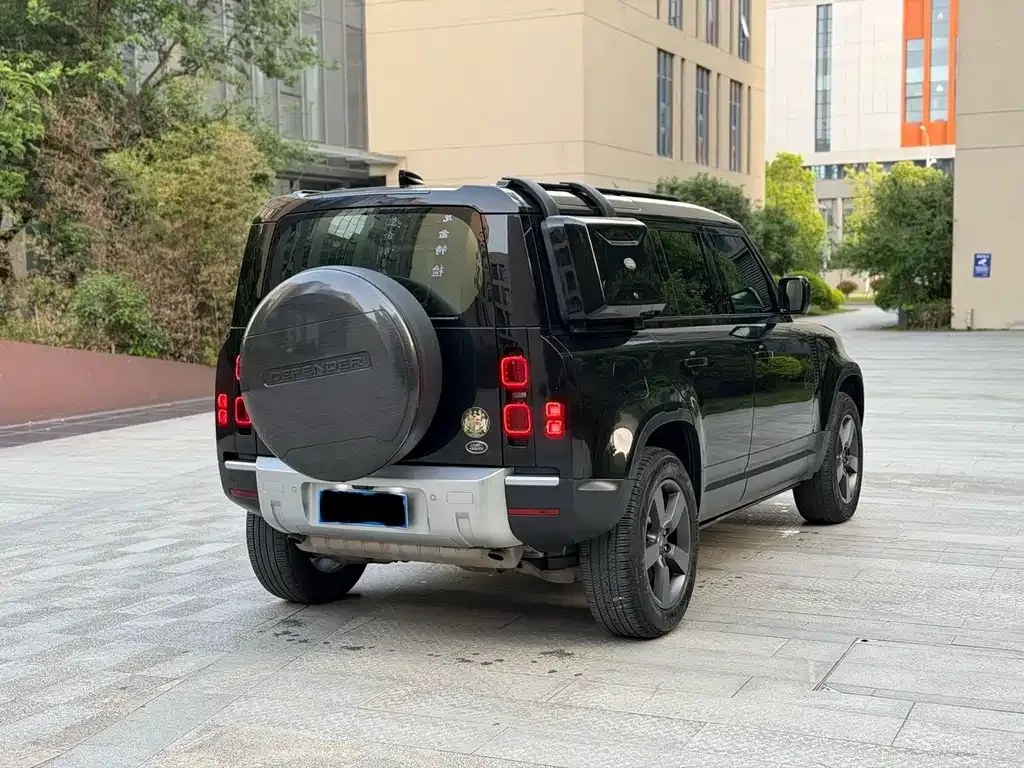 Land Rover Defender — фото 9