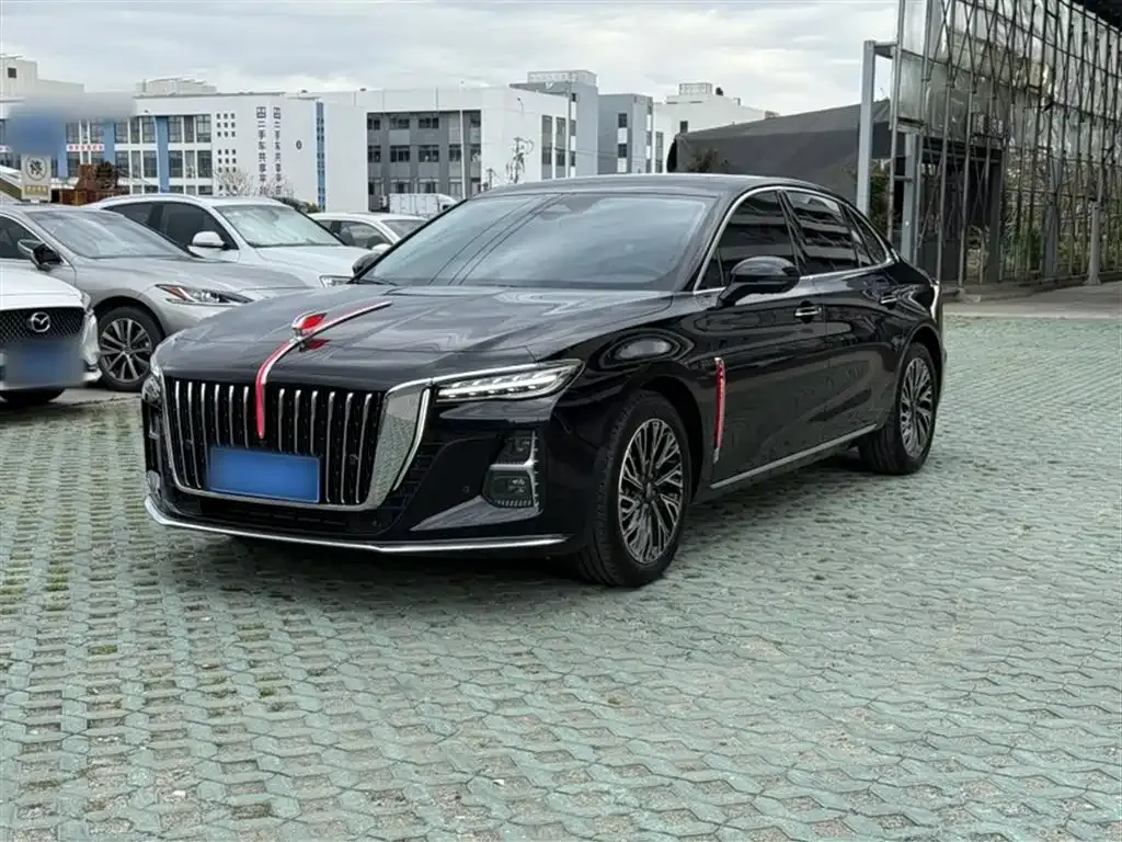 Hongqi H5 — фото 1