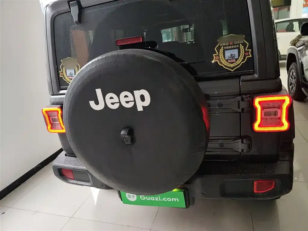 Jeep Wrangler — фото 3