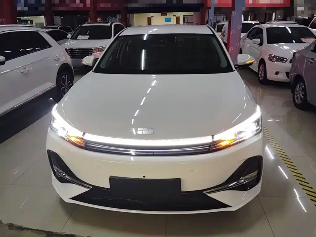 Geely 银河A7 EM 2026 из CN, фото 2