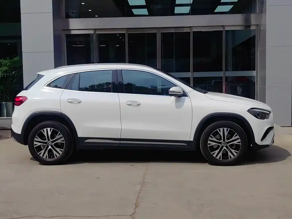 Mercedes-Benz GLA — фото 3
