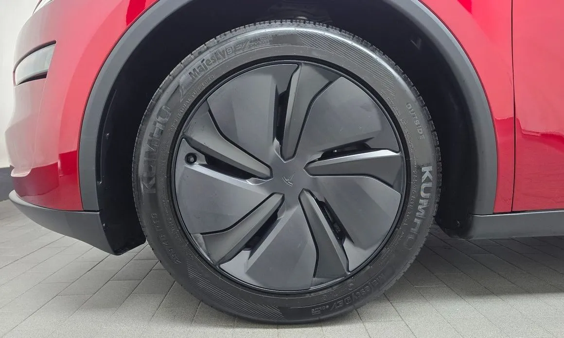 Tesla Model Y 2025 из KR, фото 10