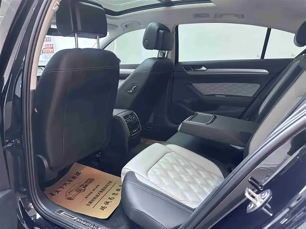 Volkswagen Magotan 2023 из CN, фото 8