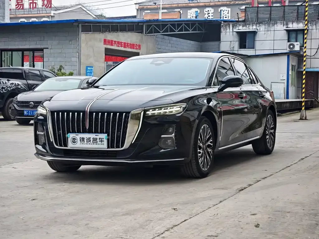 Hongqi H5 — фото 1