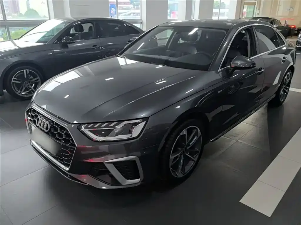 Audi A4L 2023 из CN, фото 1