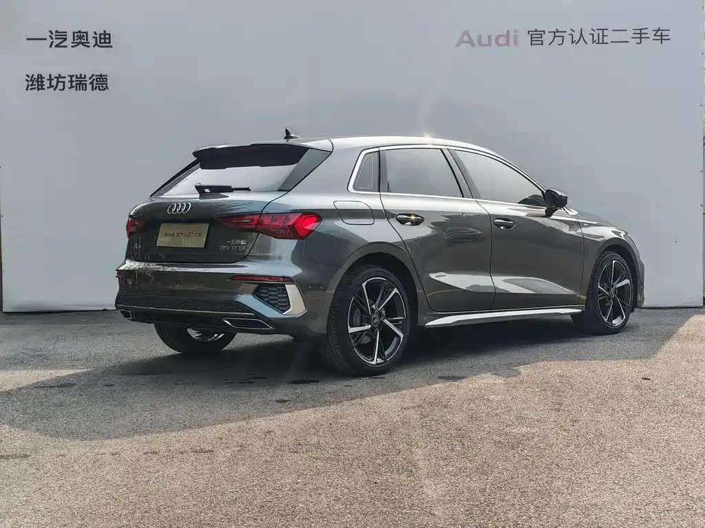 Audi A3 2024 из CN, фото 6