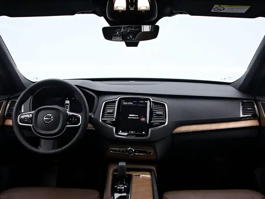 Volvo XC90 — фото 7
