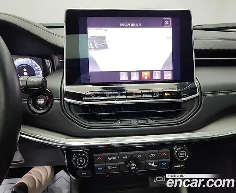 Jeep Compass — фото 10