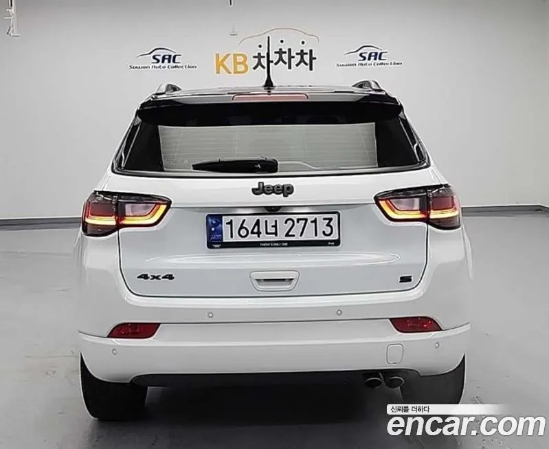 Jeep Compass — фото 6