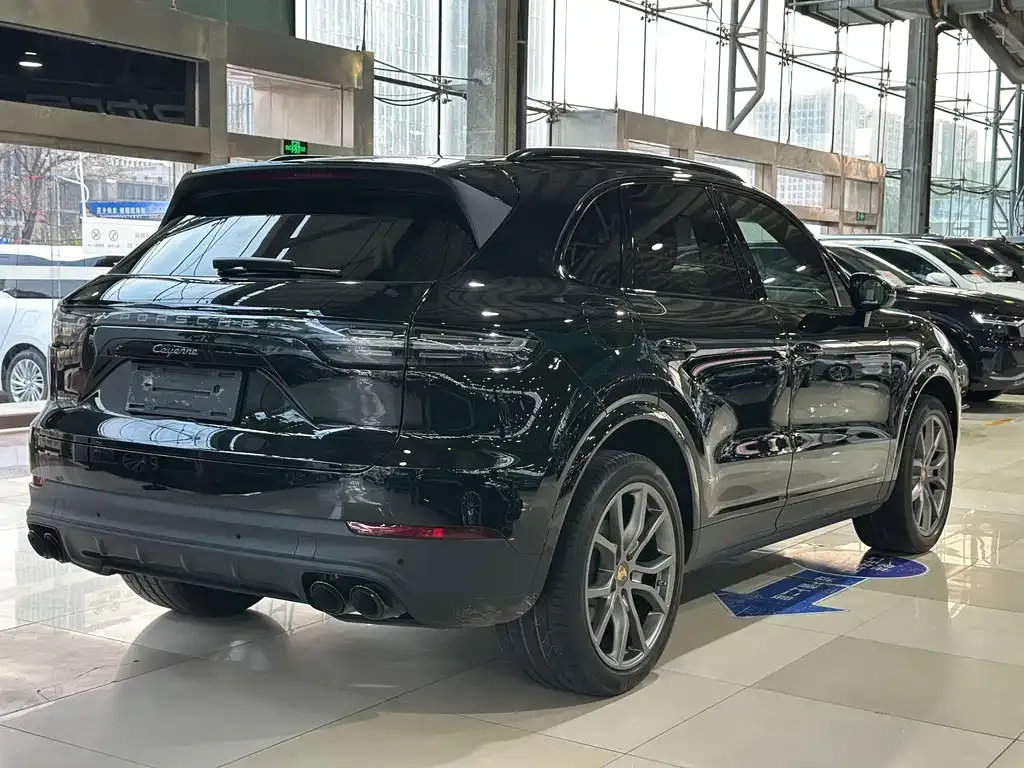 Porsche Cayenne 2023 из CN, фото 5