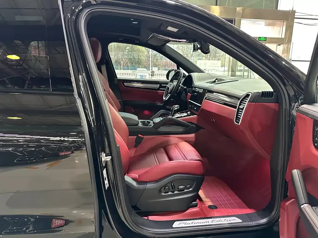 Porsche Cayenne 2023 из CN, фото 9