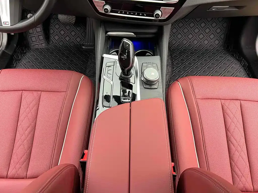 BMW 5 Series — фото 10