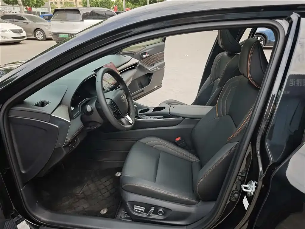 Toyota Avalon 2024 из CN, фото 2