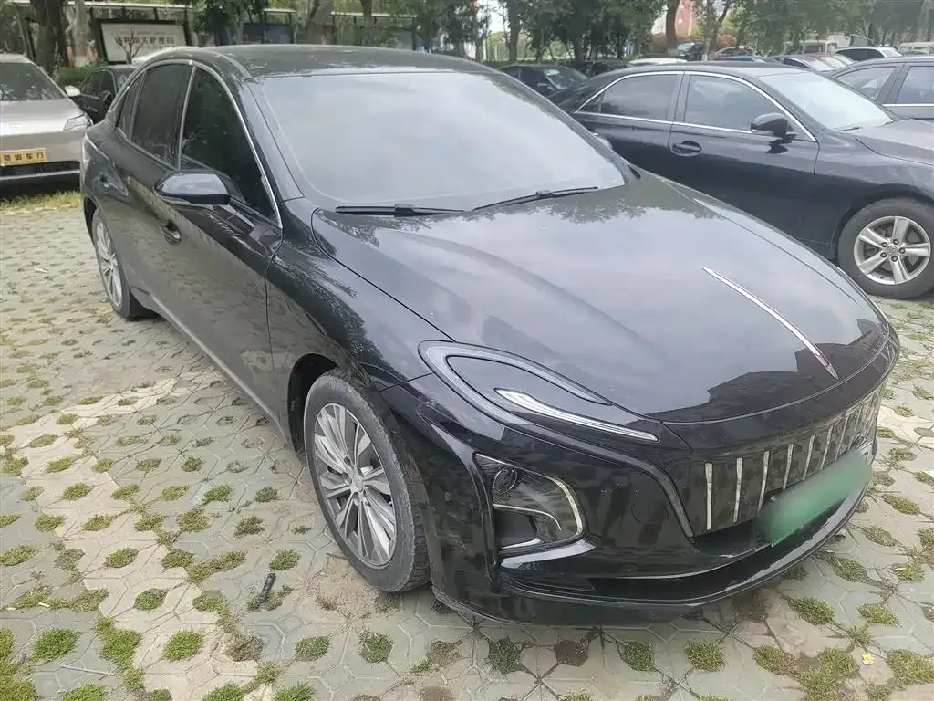 Hongqi E-QM5 2023 из CN, фото 3