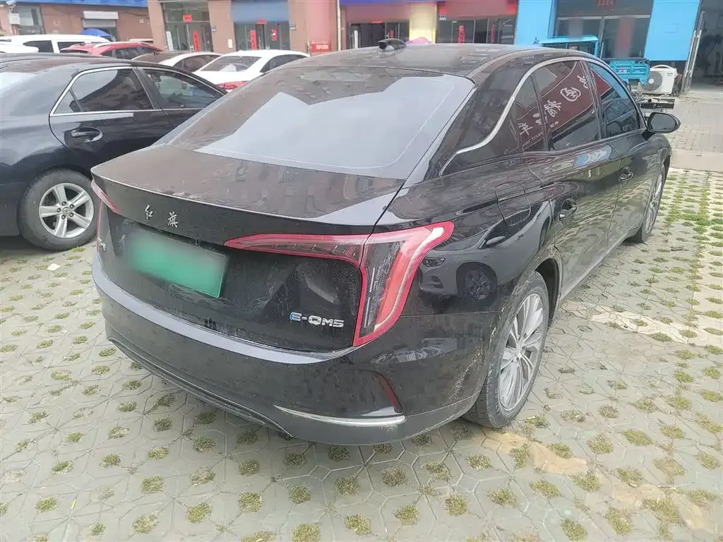 Hongqi E-QM5 2023 из CN, фото 5