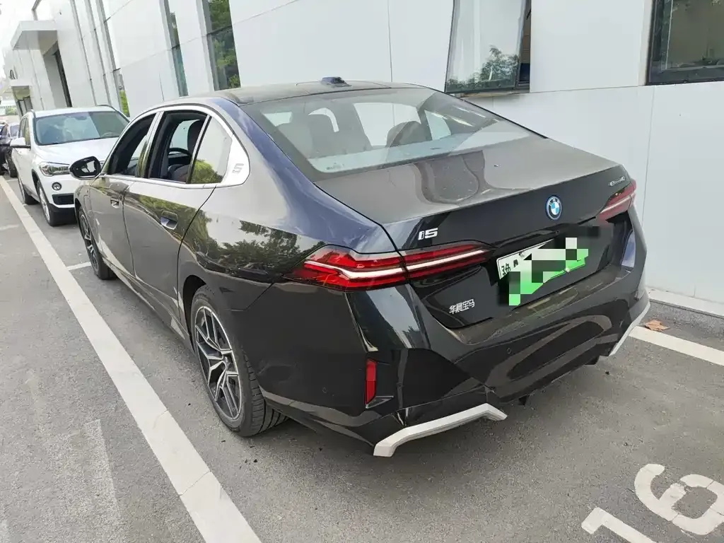 BMW i5 2025 из CN, фото 7