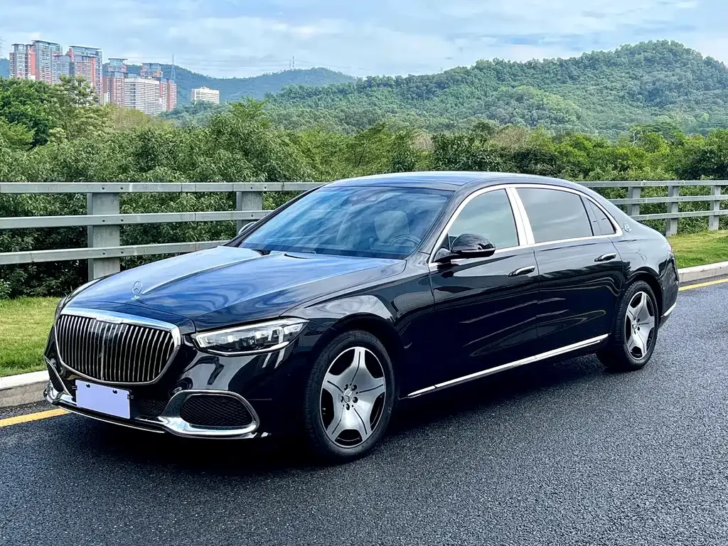 Mercedes-Benz S-Class — фото 1